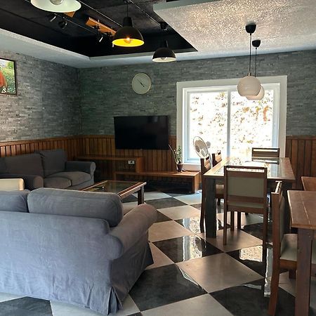 Kv By Halcyon Traveltech Apartment Anachal Bagian luar foto