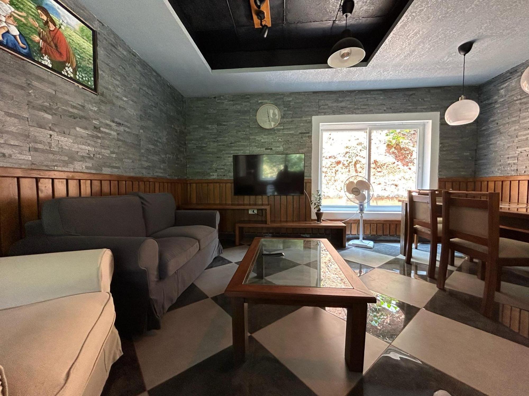 Kv By Halcyon Traveltech Apartment Anachal Bagian luar foto