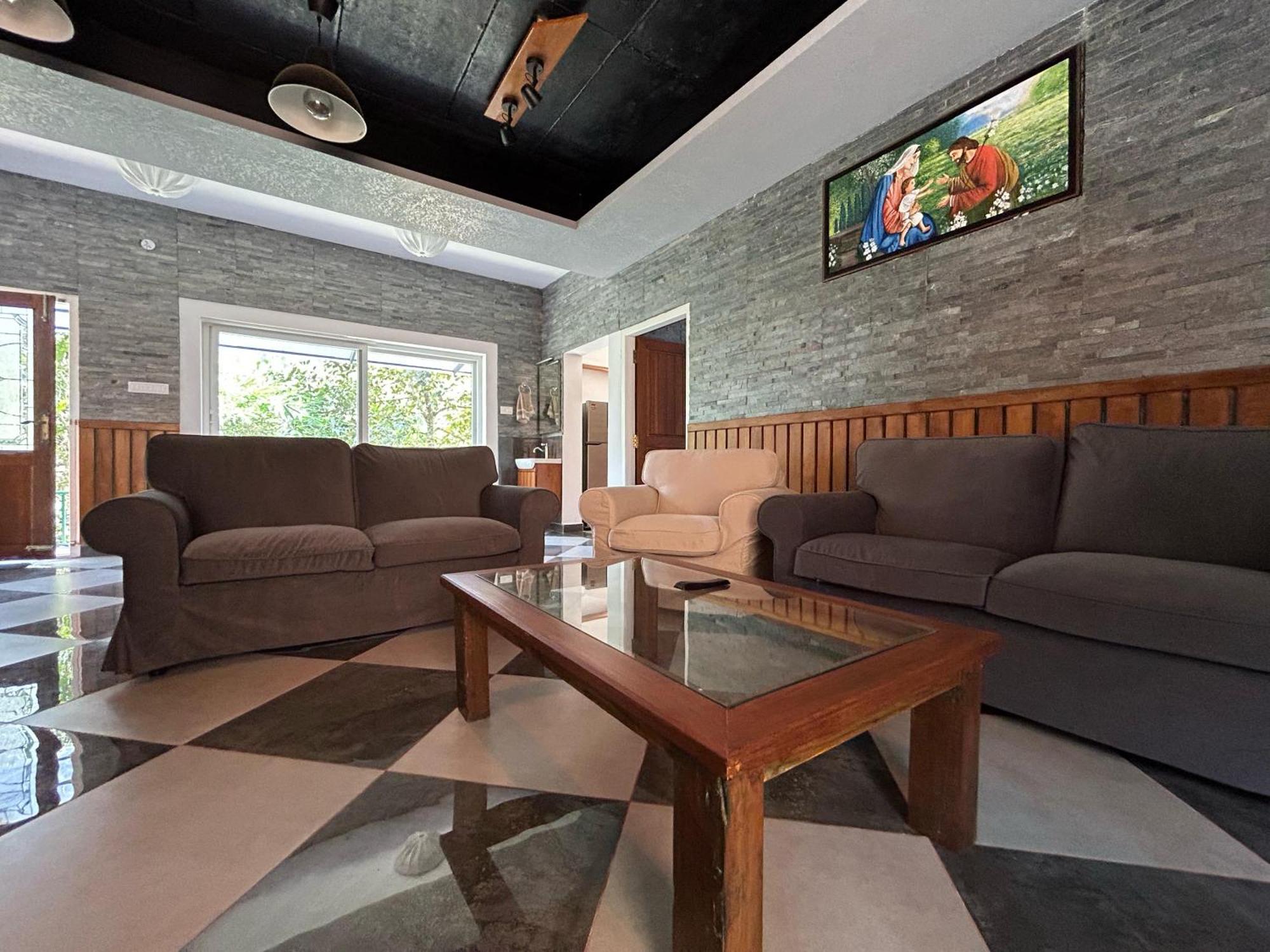 Kv By Halcyon Traveltech Apartment Anachal Bagian luar foto