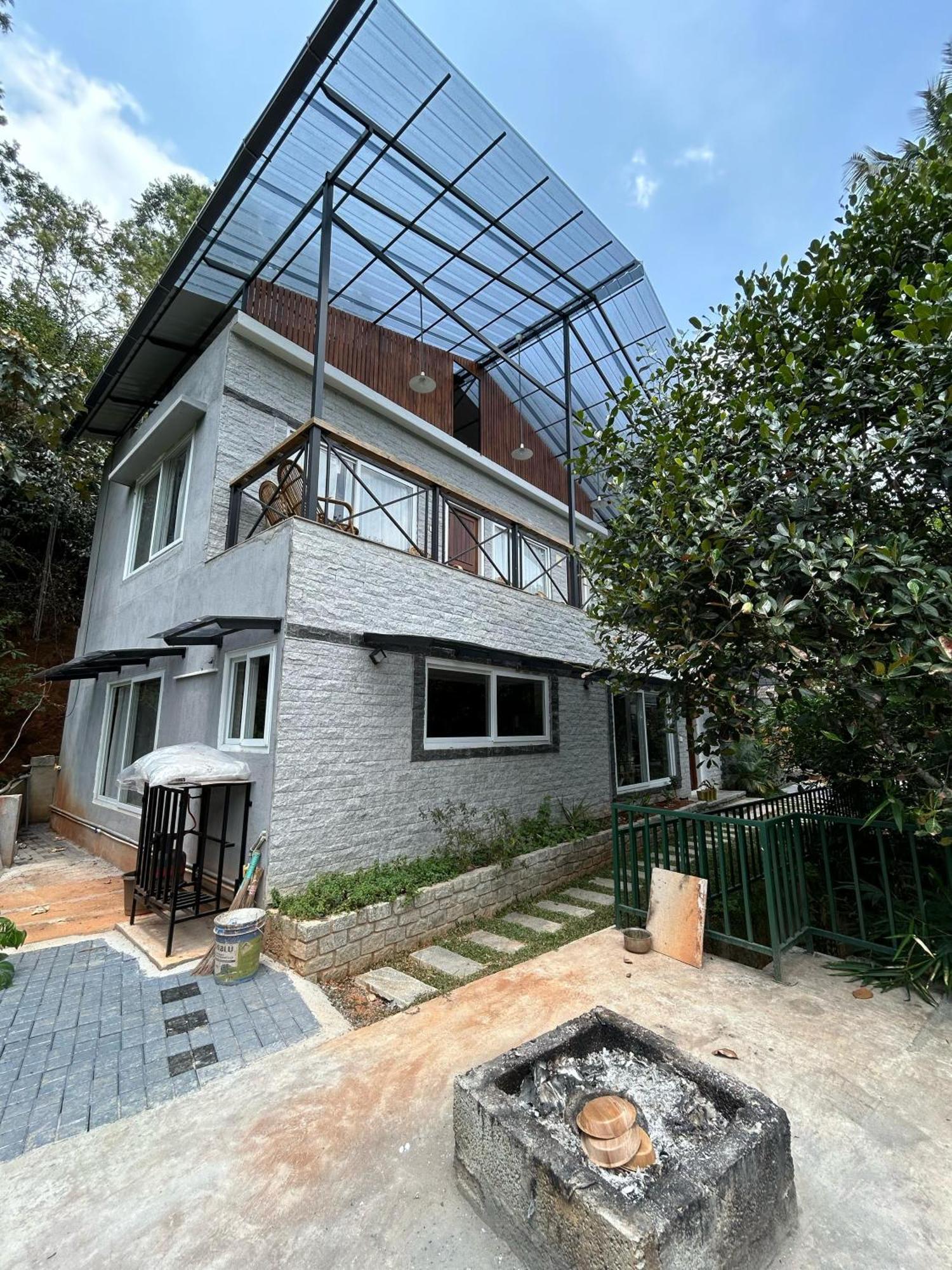 Kv By Halcyon Traveltech Apartment Anachal Bagian luar foto