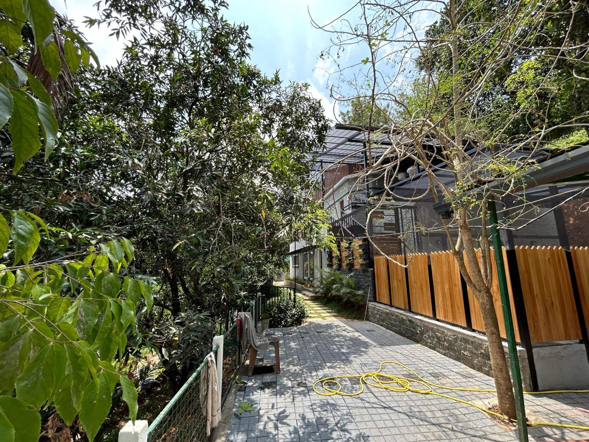 Kv By Halcyon Traveltech Apartment Anachal Bagian luar foto