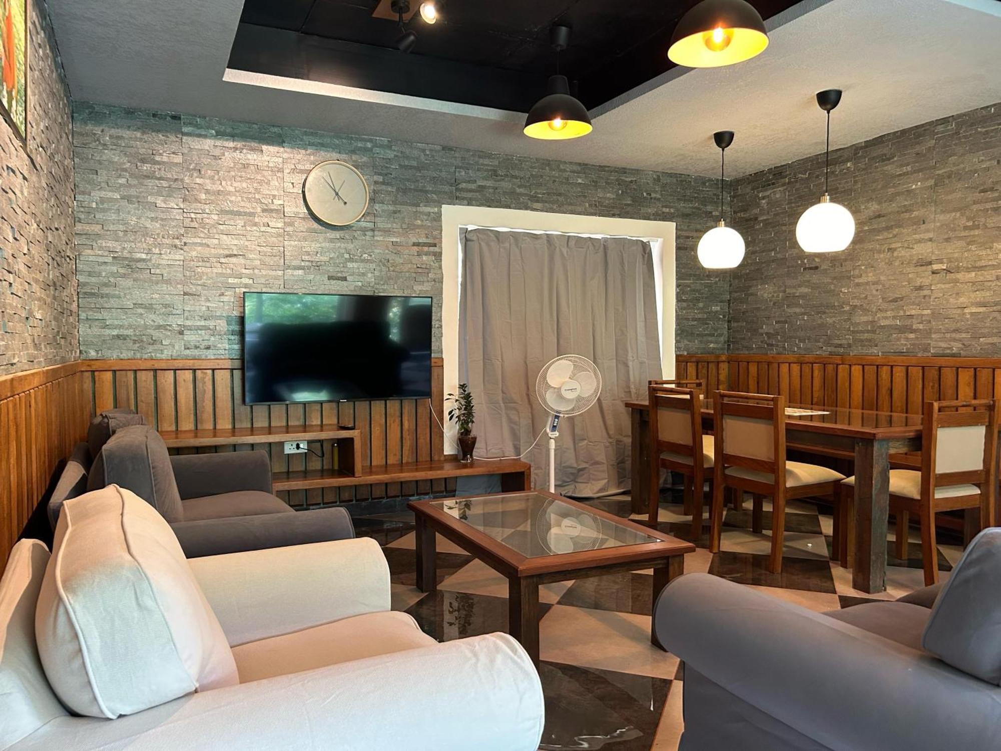 Kv By Halcyon Traveltech Apartment Anachal Bagian luar foto