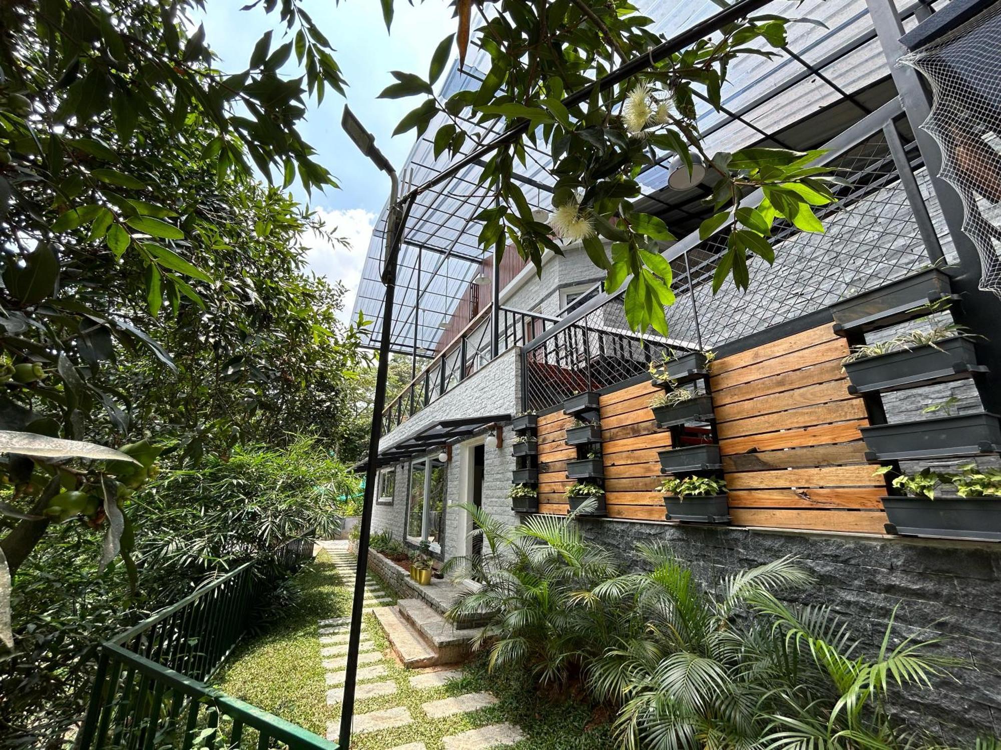 Kv By Halcyon Traveltech Apartment Anachal Bagian luar foto