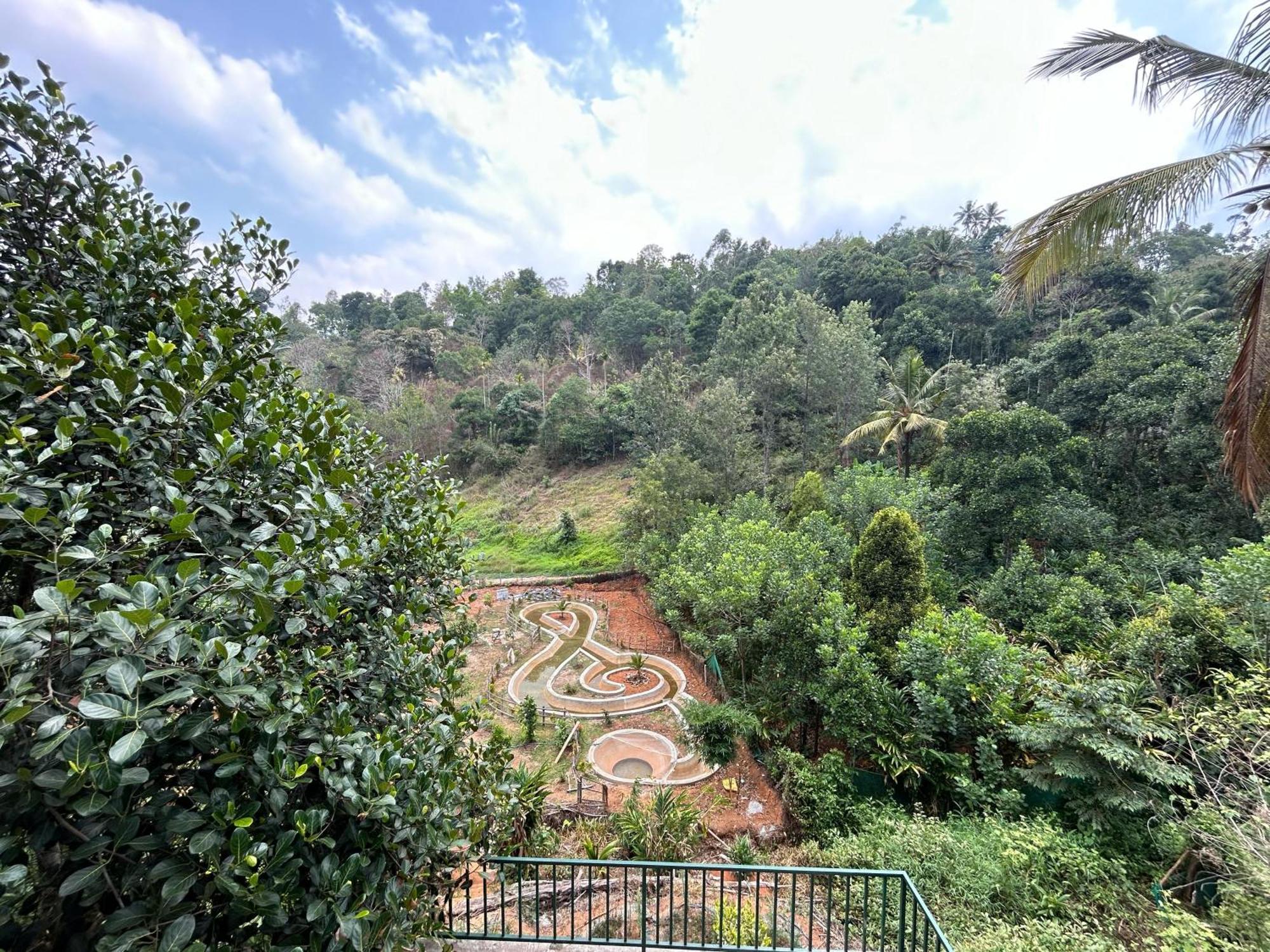 Kv By Halcyon Traveltech Apartment Anachal Bagian luar foto
