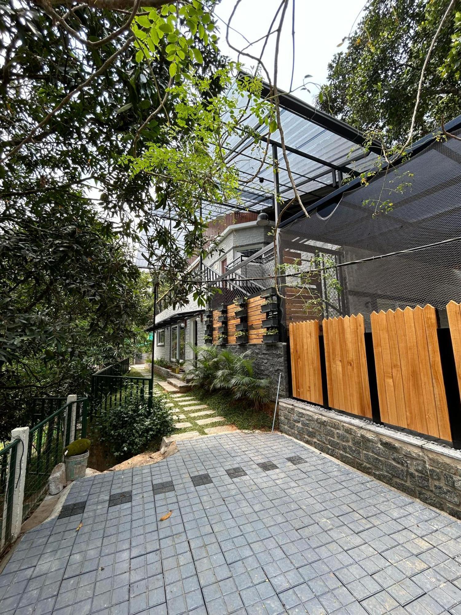 Kv By Halcyon Traveltech Apartment Anachal Bagian luar foto