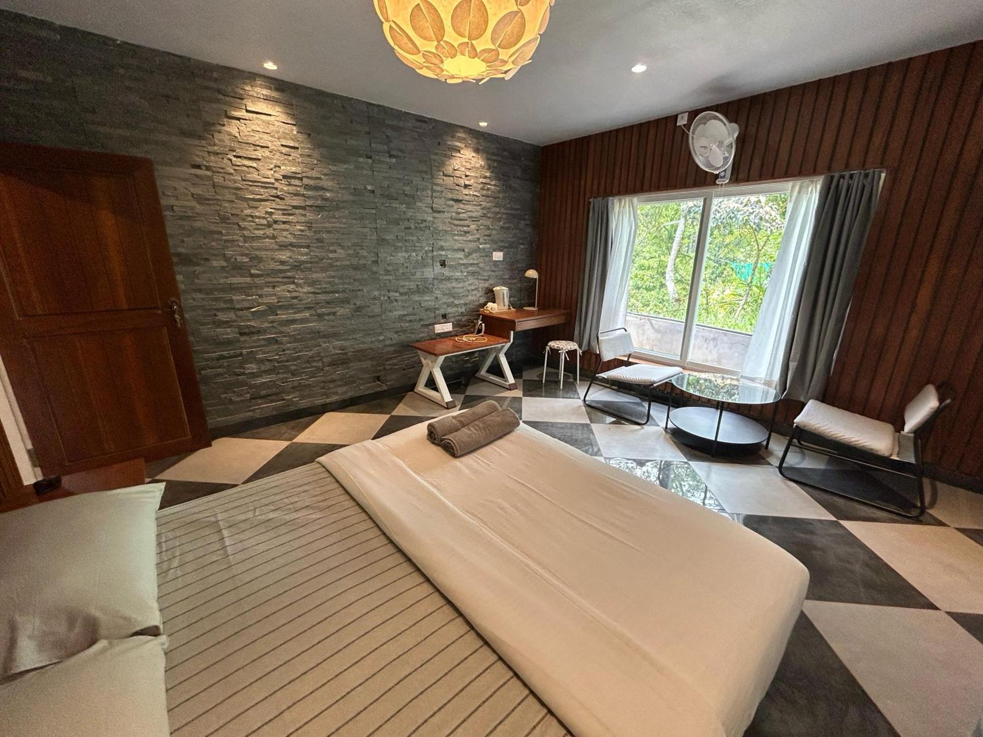 Kv By Halcyon Traveltech Apartment Anachal Bagian luar foto