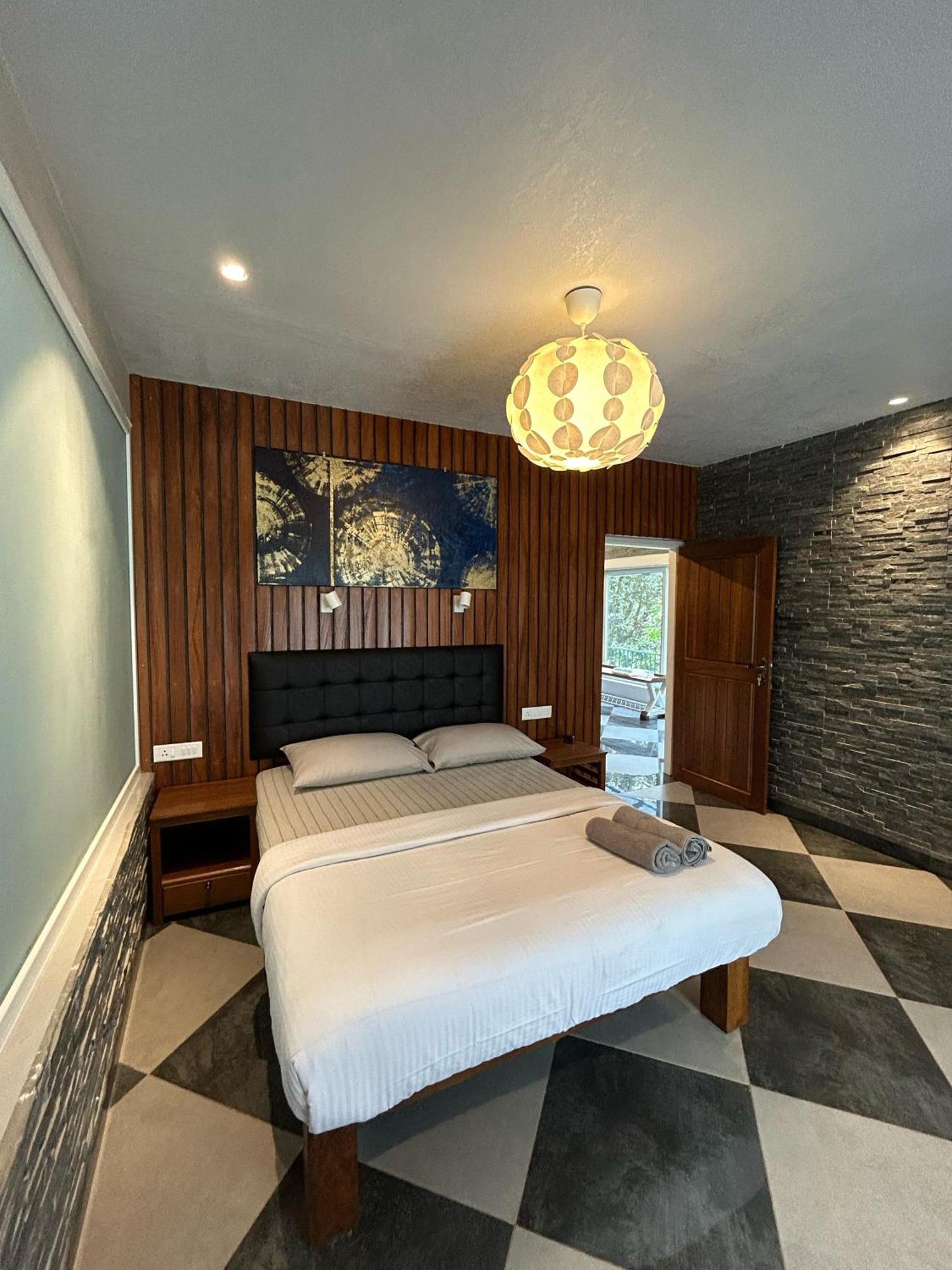 Kv By Halcyon Traveltech Apartment Anachal Bagian luar foto
