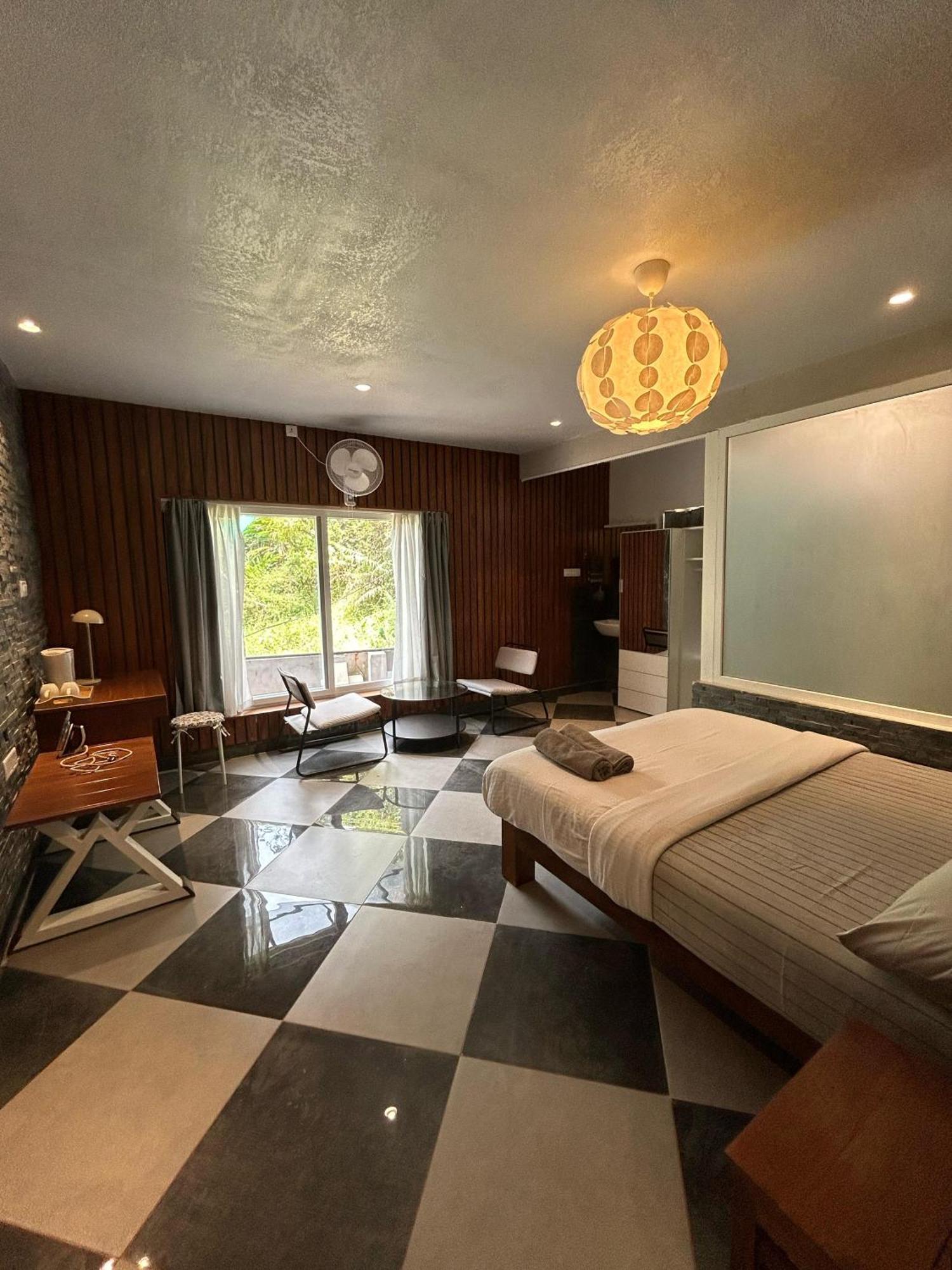 Kv By Halcyon Traveltech Apartment Anachal Bagian luar foto