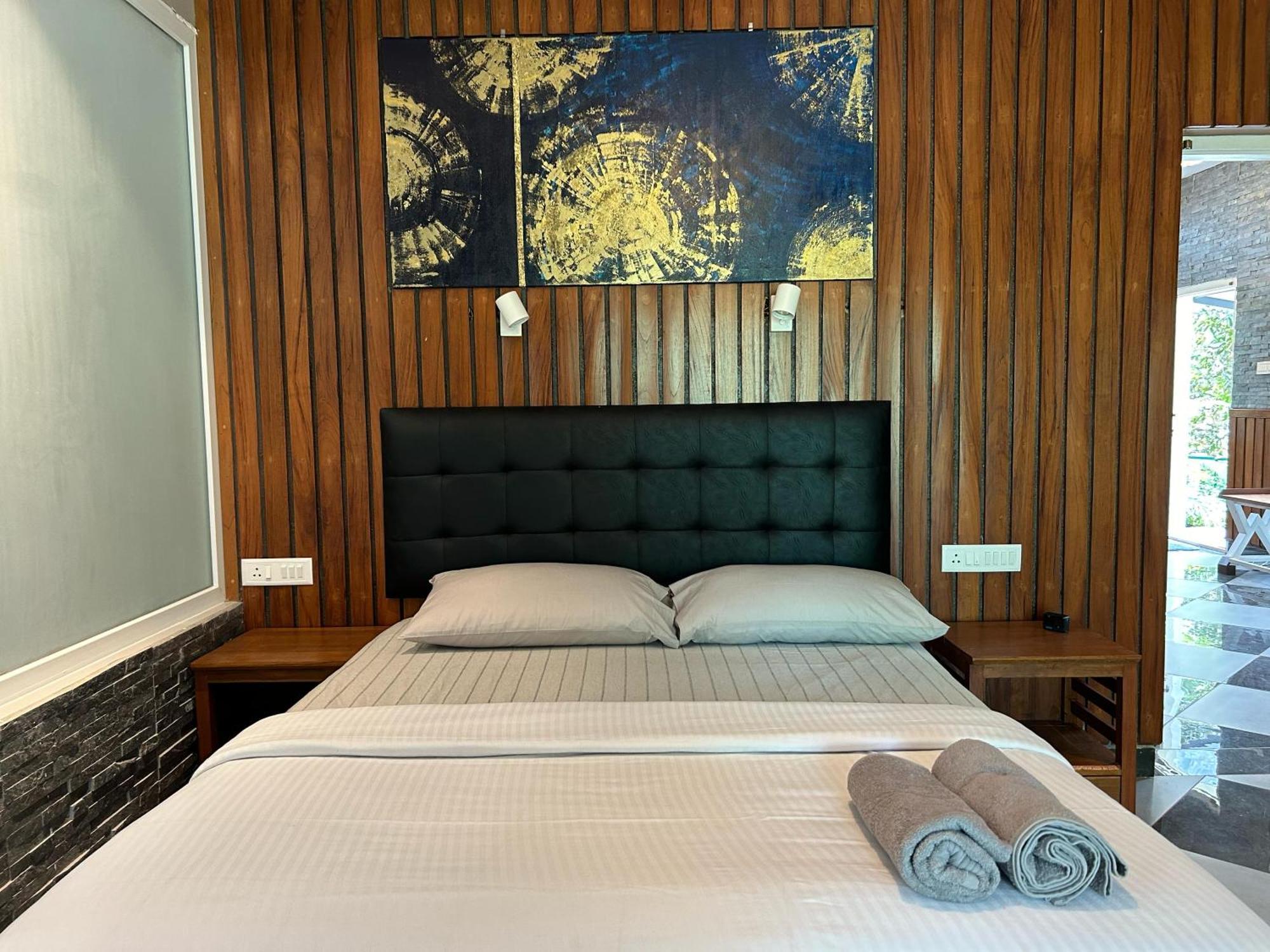 Kv By Halcyon Traveltech Apartment Anachal Bagian luar foto